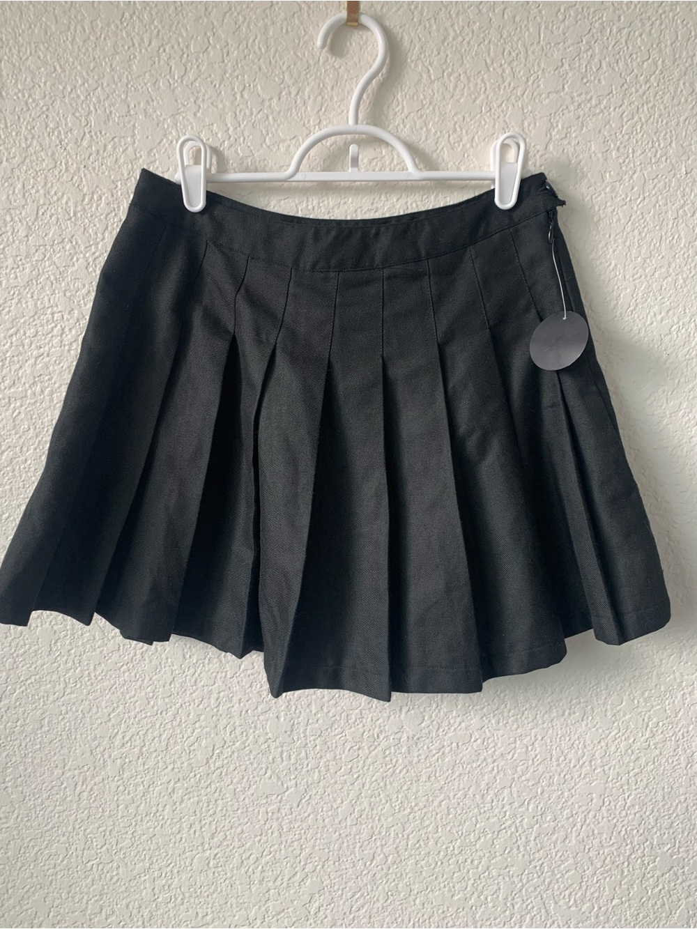 Forever 21 Black Pleated Mini Skirt